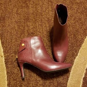 EUC Cole Haan burgundy booties